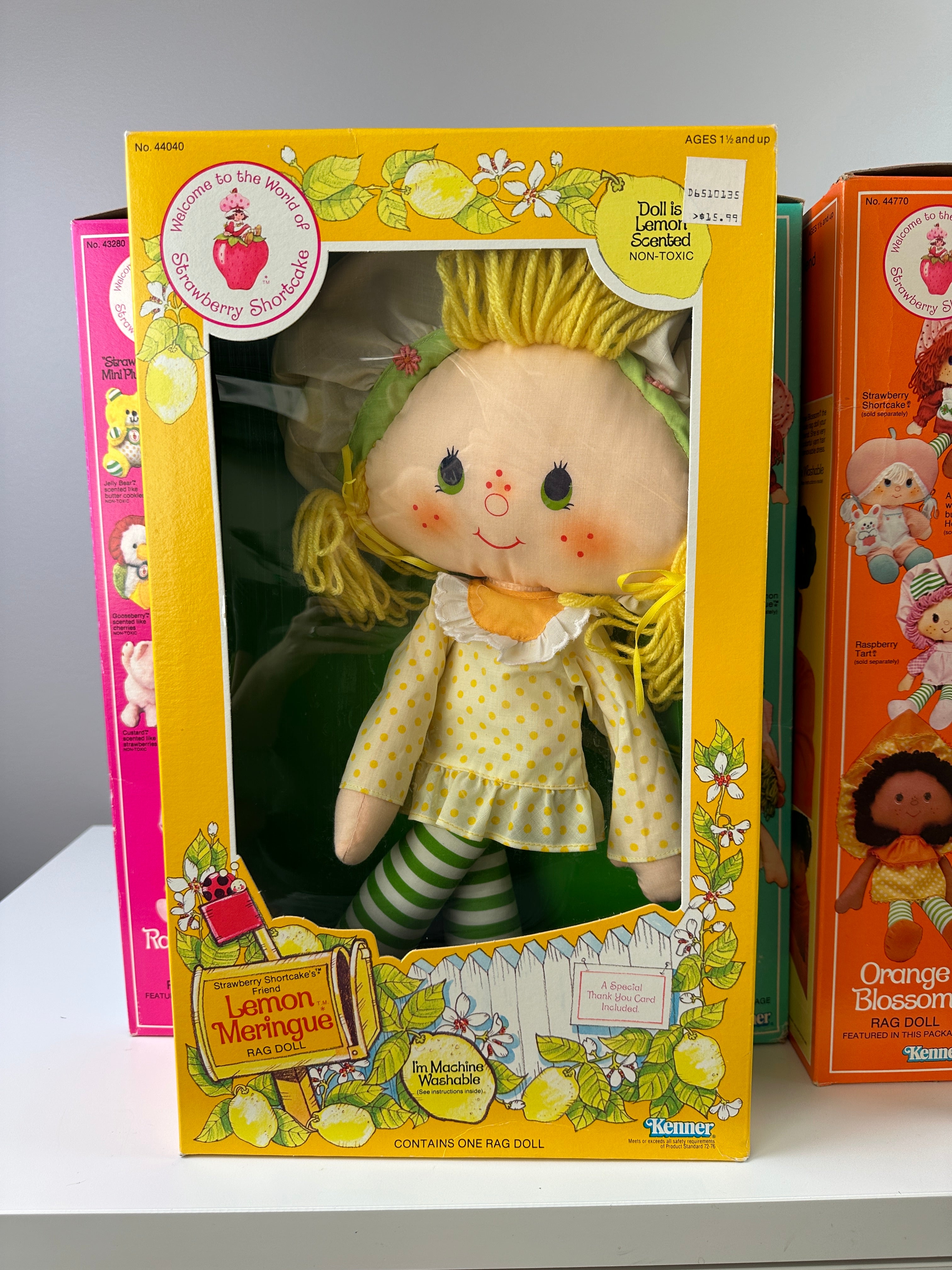 1982 strawberry deals shortcake doll