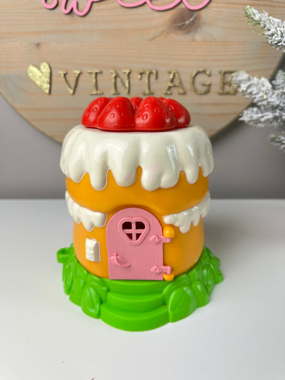 1981 Kenner Strawberry Shortcake Miniature House Playset