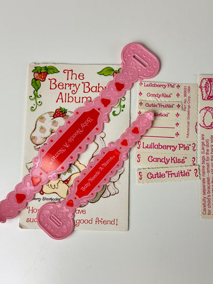 1984 Kenner Strawberry Shortcake Baby Needs a Name Blow Kiss Doll Bands Bracelets Paperwork Unused