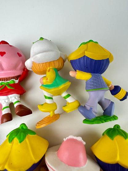 1983 Kenner Strawberryland Strawberry Shortcake Miniature PVC Figures [Sold Separately]