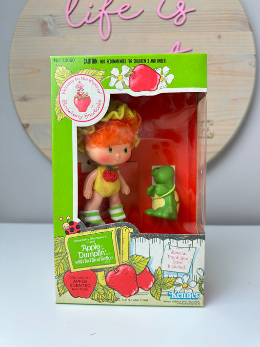 1982 Kenner Strawberry Shortcake Apple Dumplin' with Tea Time Turtle Doll NRFB Factory Sealed