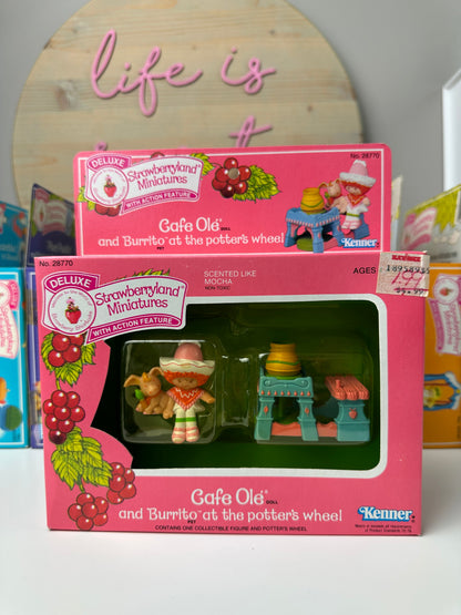 1984 Strawberry Shortcake Cafe Ole & Burrito at the Potter's Wheel Deluxe Miniature NRFB - Factory Sealed Box