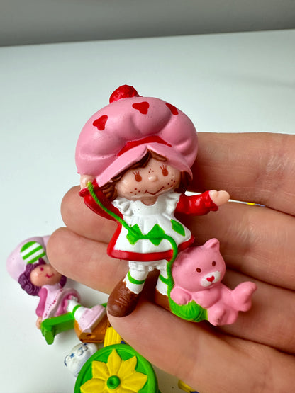 1983 Kenner Strawberryland Strawberry Shortcake Miniature PVC Figures [Sold Separately]