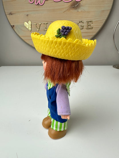 1981 Kenner Strawberry Shortcake Huckleberry Pie Doll