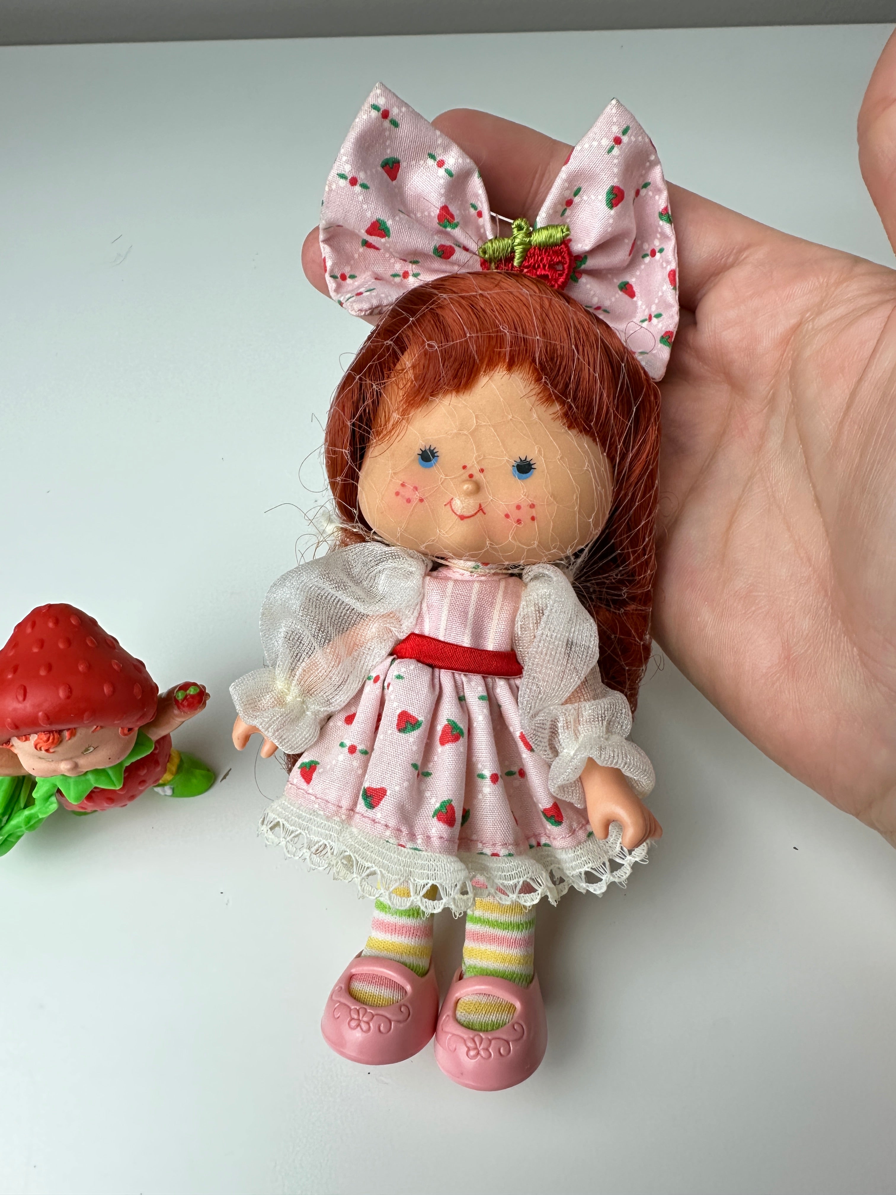 Vintage strawberry shortcake Berrykin outlets doll