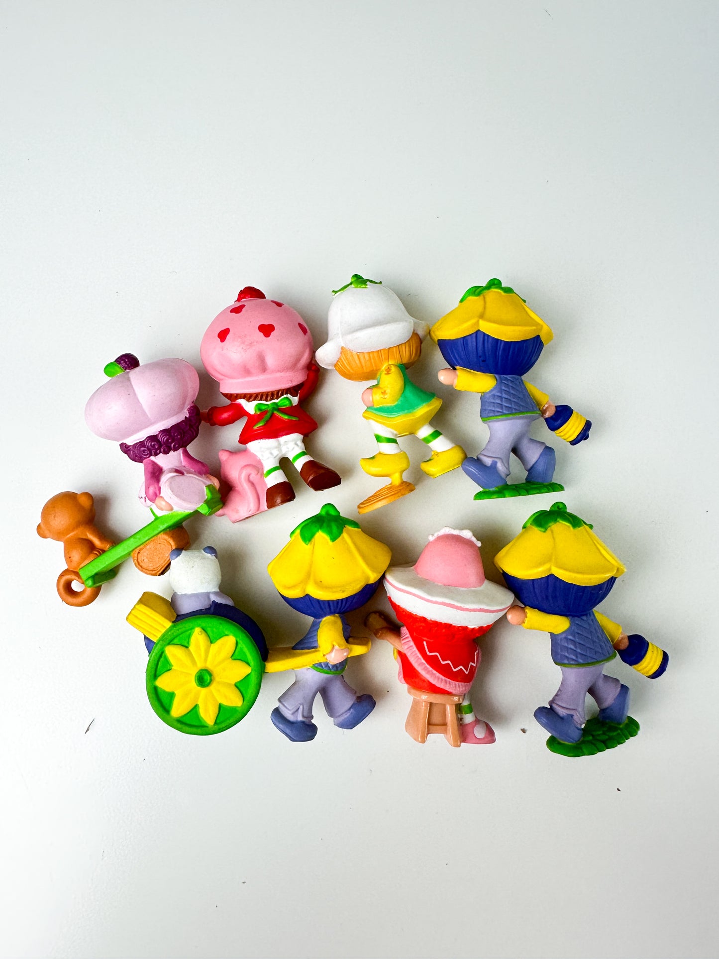 1983 Kenner Strawberryland Strawberry Shortcake Miniature PVC Figures [Sold Separately]