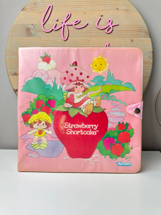 1984 Kenner Strawberry Shortcake Storybook Carry Case